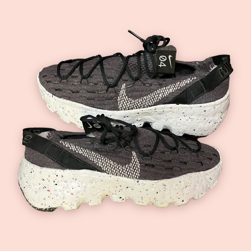 Nike Women’s Space Hippie 04 Cargo Khaki